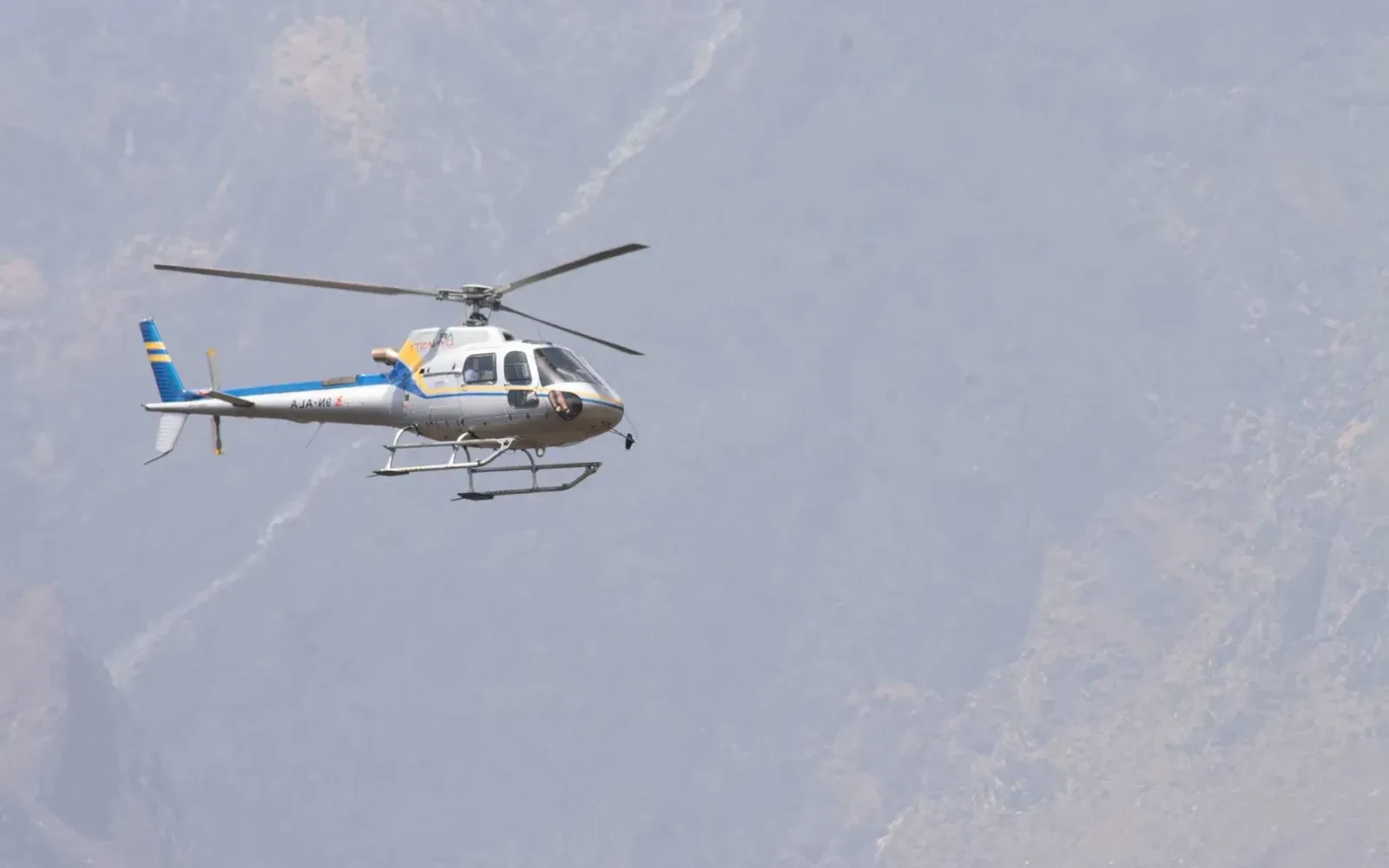 Exploring the Everest Region by Helicopter: Tengboche to Kathmandu Route