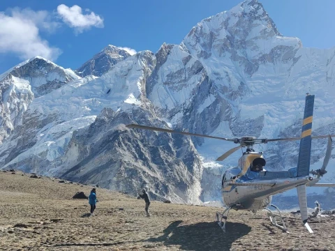 Everest Helicopter Tour with Kala Patthar Landing: The Best Everest View Experience