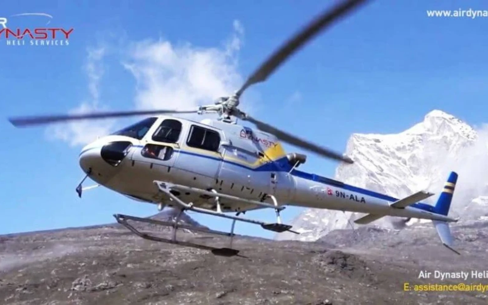 Everest Region Helicopter Charter Flights for Families, Couples, and Luxury Travelers